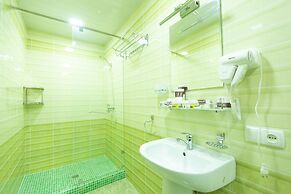 MIRZO Boutique Hotel