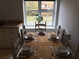 Pretty Properties - 30 Chaldron Court