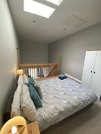 Pretty Properties - 30 Chaldron Court