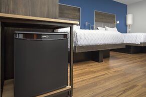 Tru by Hilton Charleston Ashley Phosphate