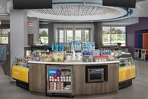 Tru by Hilton Charleston Ashley Phosphate