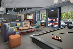 Tru by Hilton Charleston Ashley Phosphate