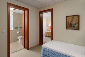 HillTop Luxury Villa