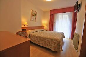 Hotel Chalet Alaska