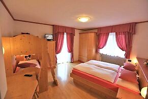 Hotel Chalet Alaska