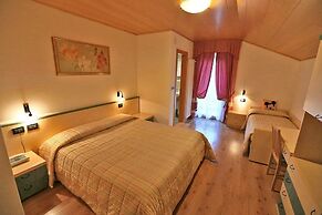 Hotel Chalet Alaska