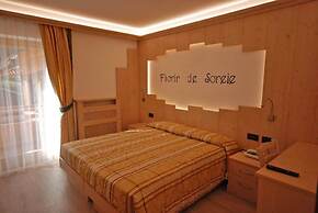 Hotel Chalet Alaska