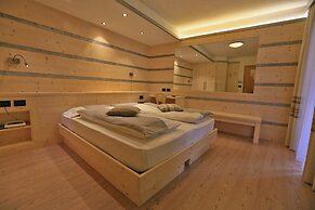 Hotel Chalet Alaska