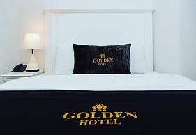 Golden Hotel
