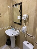 7 Baits Hotel