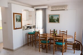 Pernera Villa by STAY BnB