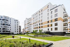 M&R Apartament Airport&Business DeLuxe Cybernetyki