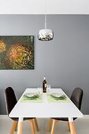 M&R Apartament Airport&Business DeLuxe Cybernetyki