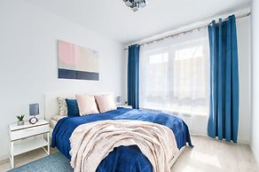 M&R Apartament Airport&Business DeLuxe Cybernetyki