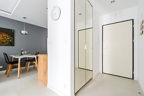 M&R Apartament Airport&Business DeLuxe Cybernetyki