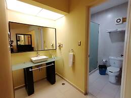 Veracruz Suites Hotel