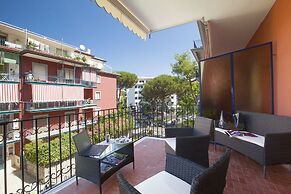 Sara Home With Private Terrace, Air Conditioning and Internet Wi-fi