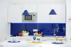 Sara Home With Private Terrace, Air Conditioning and Internet Wi-fi