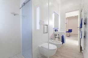 Sara Home With Private Terrace, Air Conditioning and Internet Wi-fi