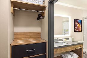 Candlewood Suites Pecos by IHG