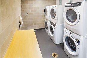 Barker Suites Southport