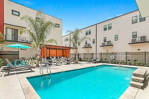 Bienville Townhouse on a Gated Campus