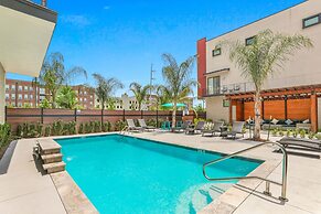 Bienville Townhouse in Mid City near FQ