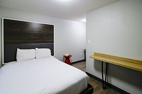 OYO Hotel Sulphur LA Hwy 90 West