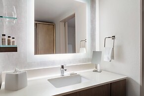 Delta Hotels by Marriott Virginia Beach Waterfront