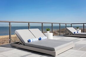 Delta Hotels by Marriott Virginia Beach Waterfront