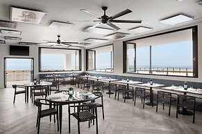 Delta Hotels by Marriott Virginia Beach Waterfront