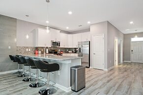 Jewel on Budget Accommodate 20 People