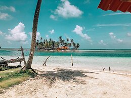San Blas Private Sailboat - Island Hopping