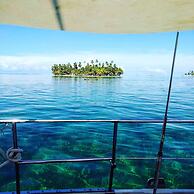 San Blas Private Sailboat - Island Hopping