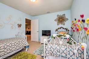 Fresh Heaven Pool Home by AV Dreams