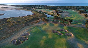 13th Beach Golf Lodges