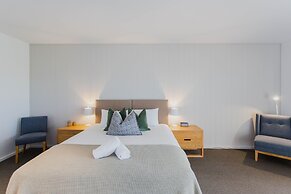 13th Beach Golf Lodges