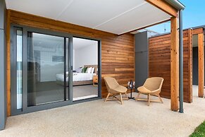 13th Beach Golf Lodges