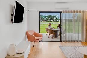 13th Beach Golf Lodges