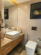 Royal Hometel Suites Dahisar Mumbai