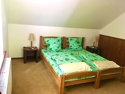 Dubky Hotel