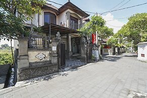 OYO 2321 Griya Shanti Homestay