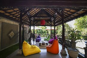 OYO 2321 Griya Shanti Homestay