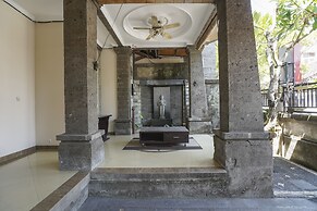 OYO 2321 Griya Shanti Homestay