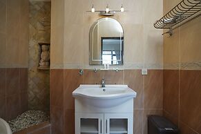 OYO 2321 Griya Shanti Homestay