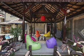 OYO 2321 Griya Shanti Homestay