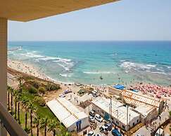 3BR Apt Beach View Best Loc Bat-Yam