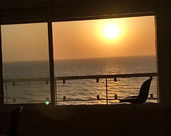 3BR Apt Beach View Best Loc Bat-Yam