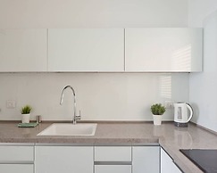 3BR Apt Beach View Best Loc Bat-Yam