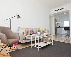 3BR Apt Beach View Best Loc Bat-Yam